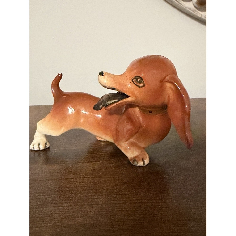 Vintage Enesco Japan Dachshund Wiener Dog Ceramic Figurine Foil Label 6.75"‎
